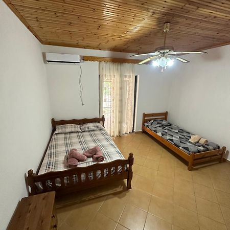 Romeo'S Guest House 2 Piqeras Екстериор снимка
