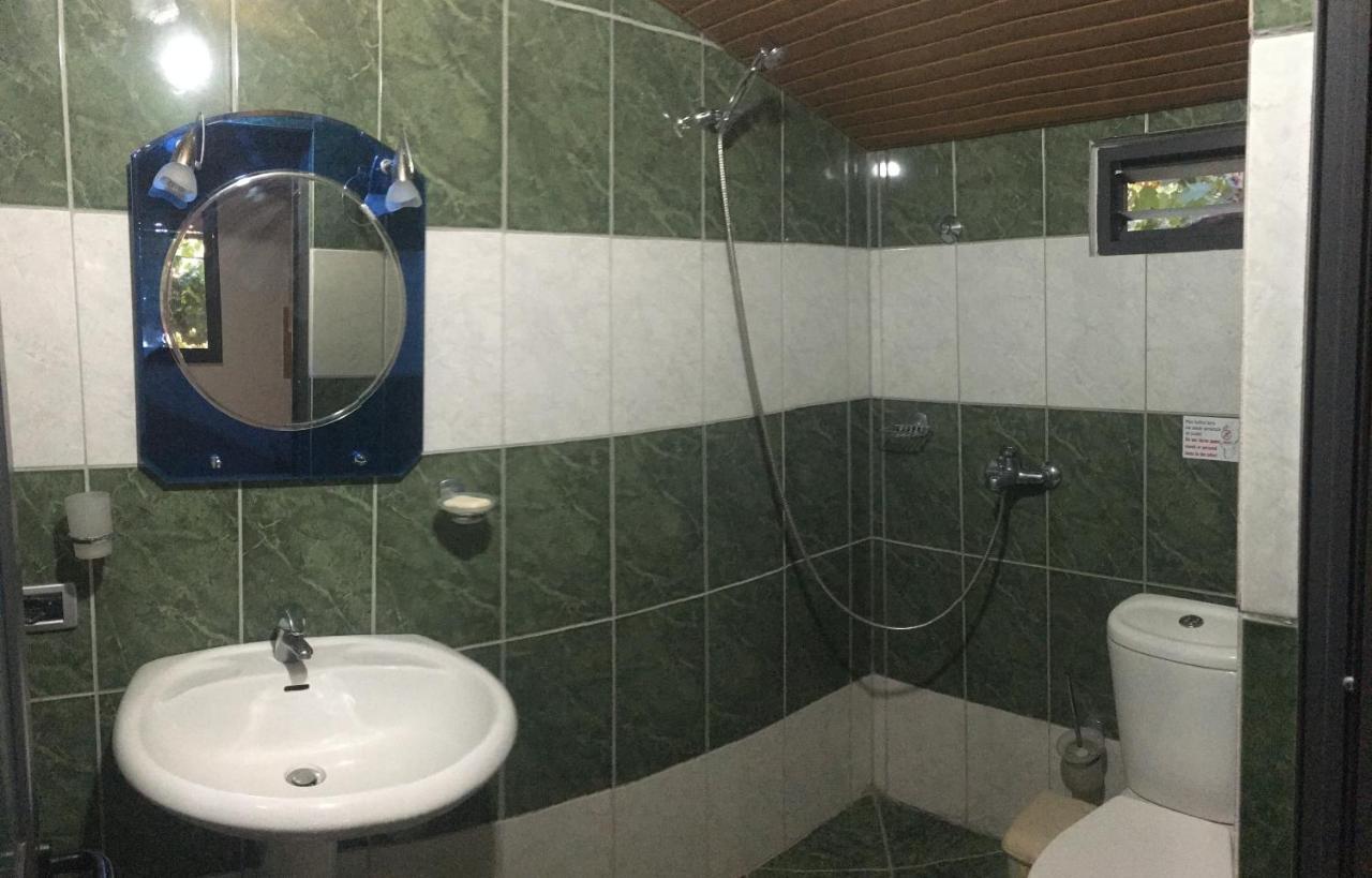 Romeo'S Guest House 2 Piqeras Екстериор снимка