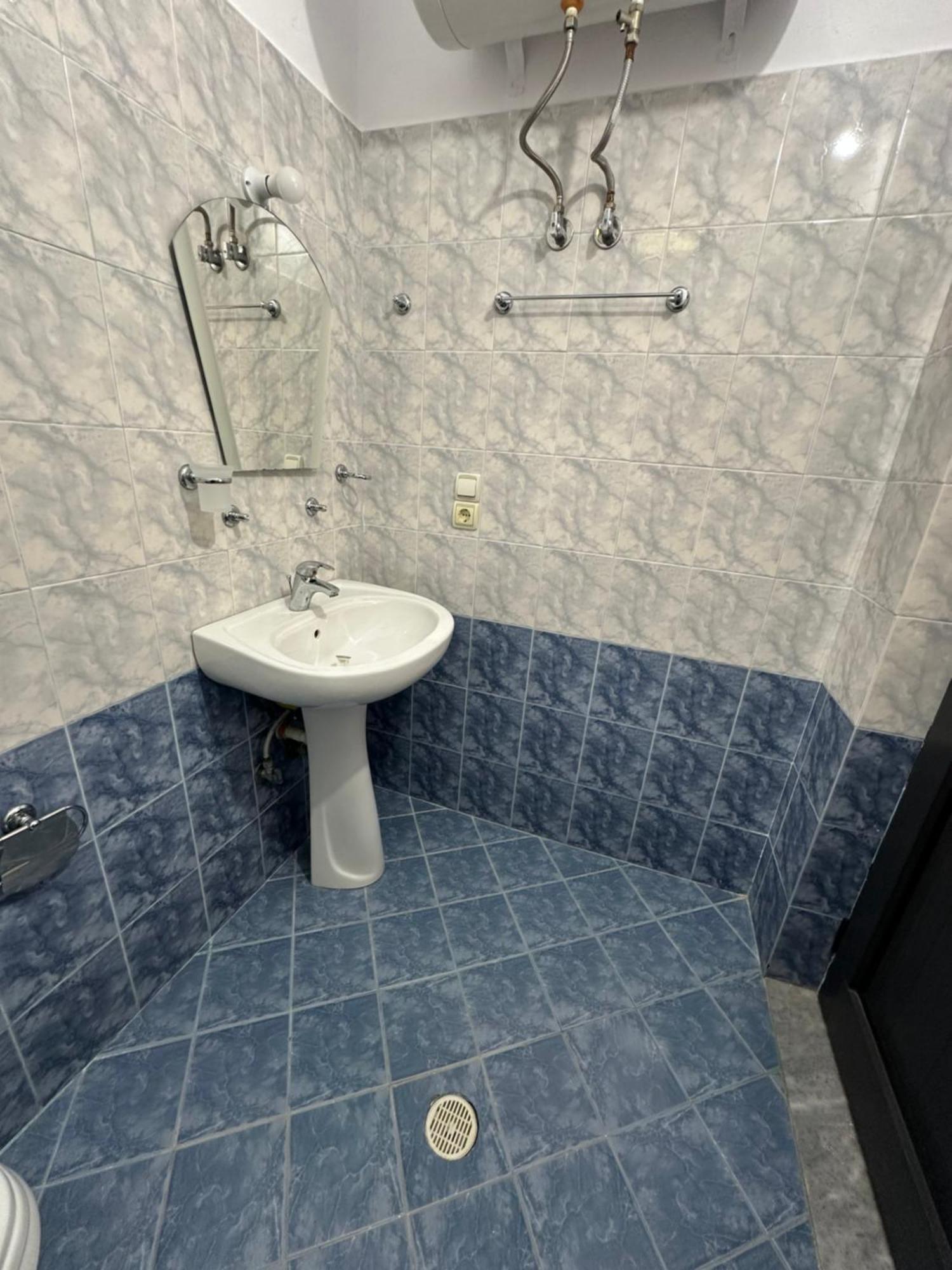 Romeo'S Guest House 2 Piqeras Екстериор снимка