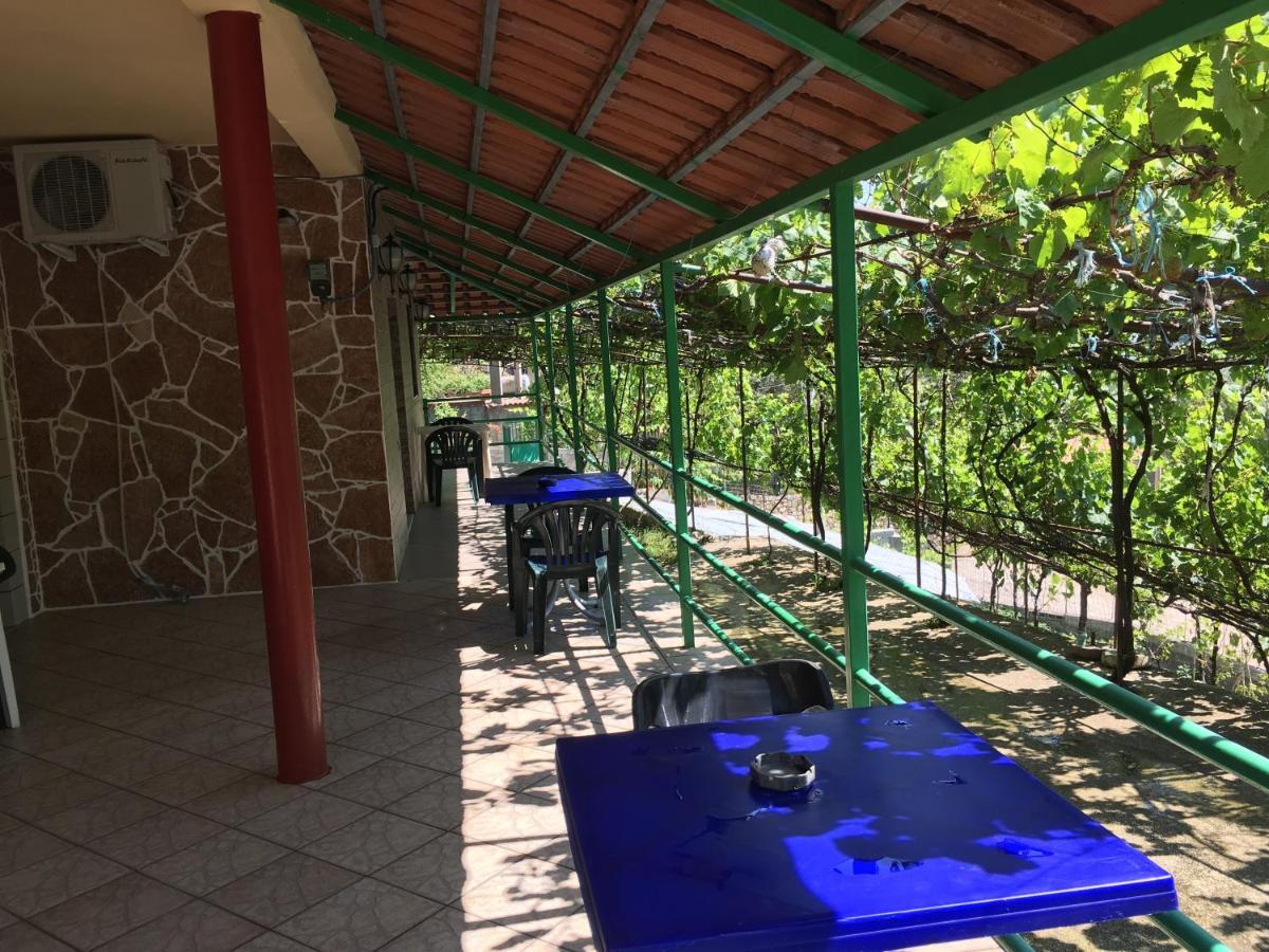 Romeo'S Guest House 2 Piqeras Екстериор снимка